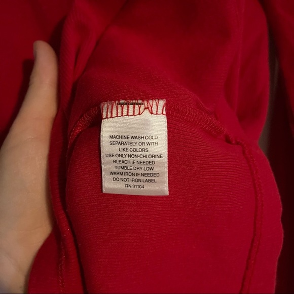 ✨New Directions: Weekend - Women's Red Drop Shoulder Cowl Neck Sweater✨ - Picture 6 of 7